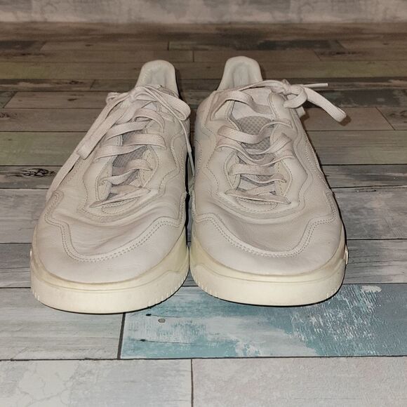 Adidas Sneakers sz 10 - Picture 2 of 6